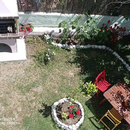 Kes Apartments อาโยส นิโกลาออส ภายนอก รูปภาพ