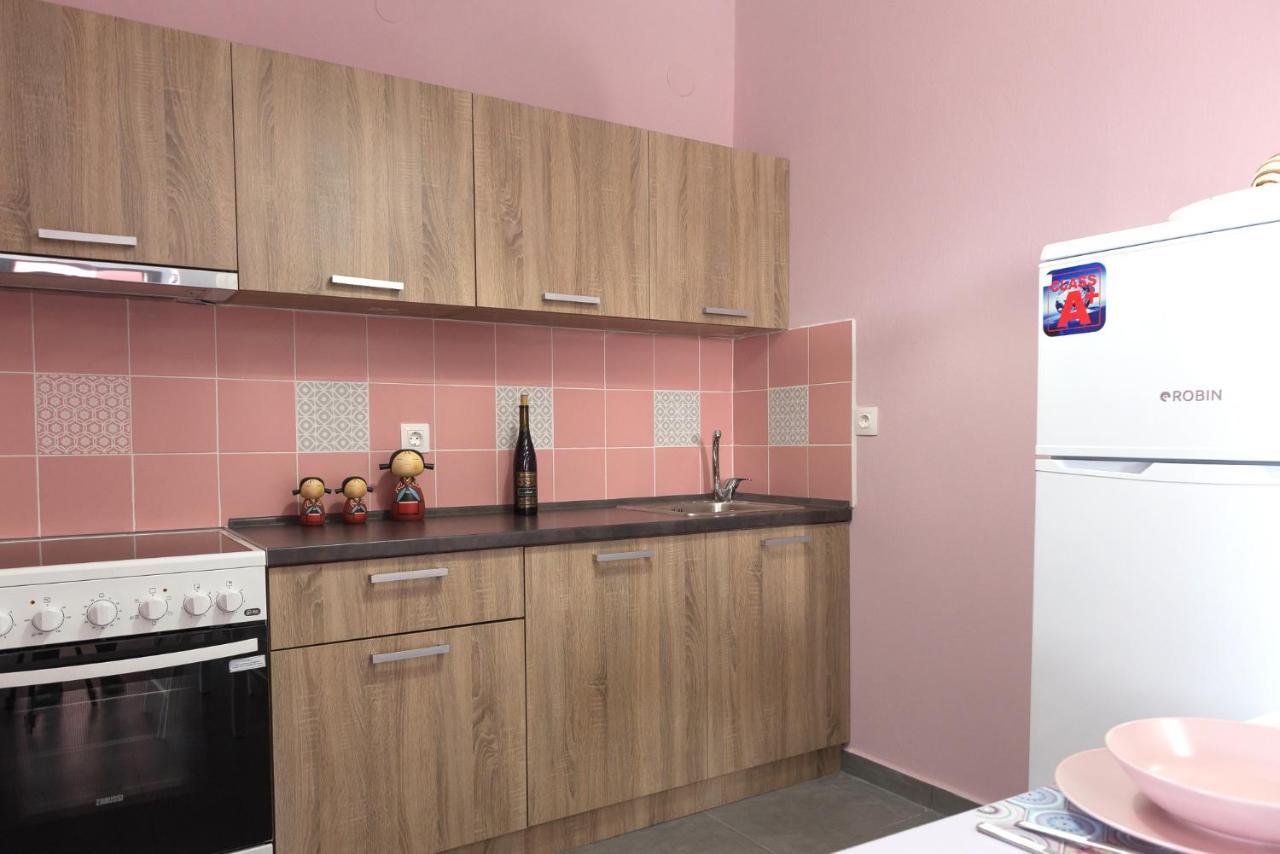 Kes Apartments อาโยส นิโกลาออส ภายนอก รูปภาพ